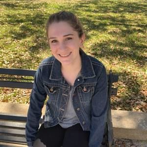 Meet your Posher, Lara